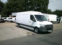 MERCEDES-BENZ SPRINTER